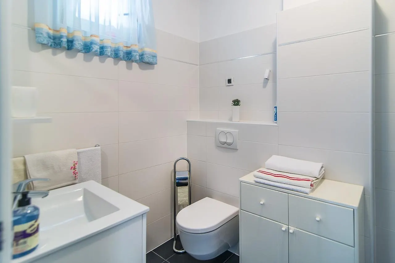 Apartment Vesna Kandlerova Porec 0*,  Croatia